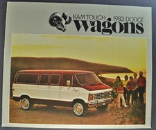 1982 Dodge Ram Wagon Van Truck Catalog Sales Brochure Excellent Original 82