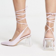 Size 7 TIe leg heeled shoes in