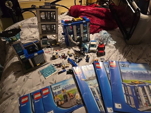 Lego city retired set - city,
