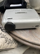 Saville NPX3000 LCD Projector Professional Quality cables Carry Case Remote