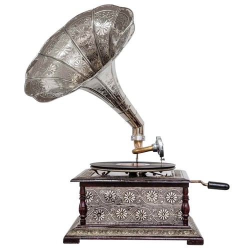 Antique style gramophone