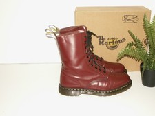 Dr. Martens 1490 cherry red