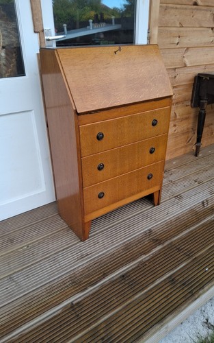 Lovely small vintage oak - small,