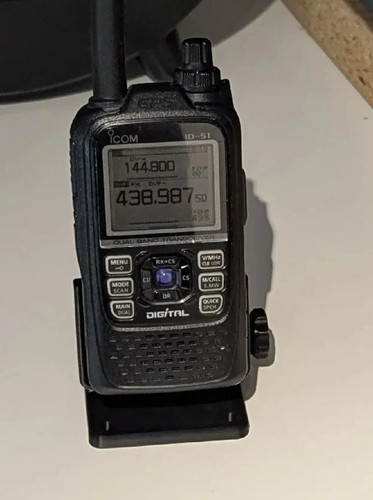 New icom id 52 desk - new,