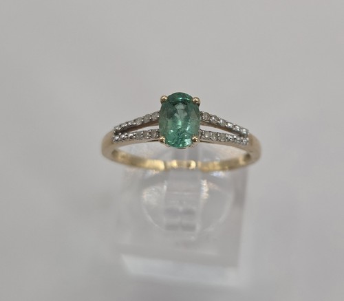 Zambian emerald and - emerald, diamond
