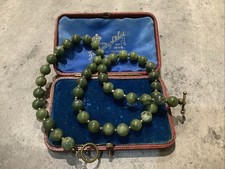 NEPHRITE JADE NECKLACE