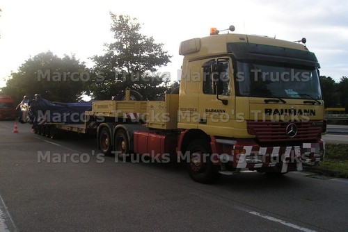 Truck photo mercedes benz - truck,