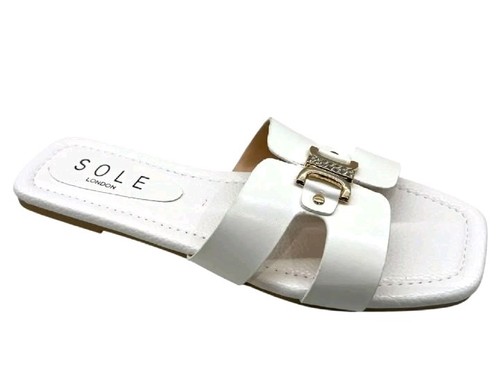 Ladies womens flat - flat, on