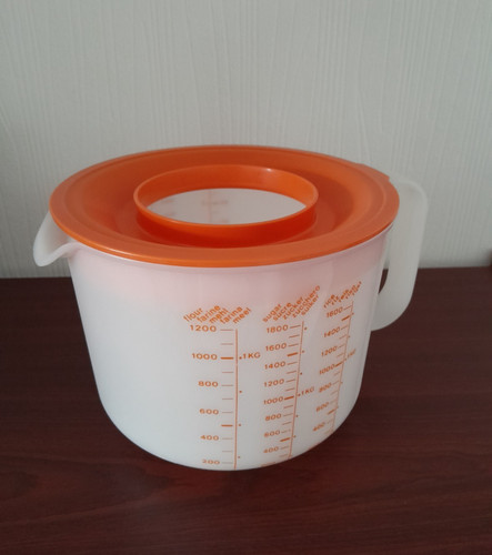 Vintage tupperware 2 litre - tupperware,