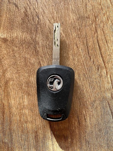 Genuine vauxhall smart key - vauxhall,