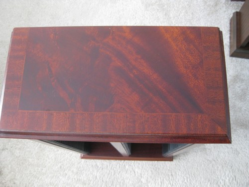 Dark stained wood - dark, cd