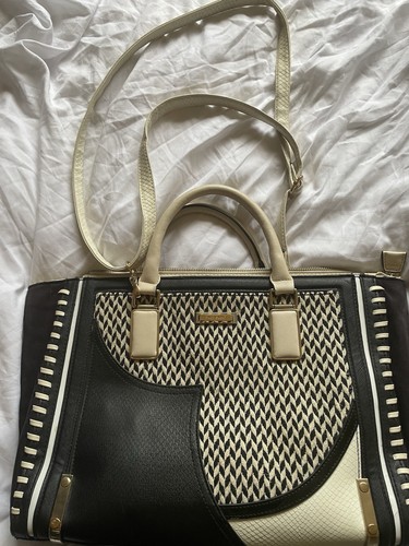 Hand bag with - with, shoulder