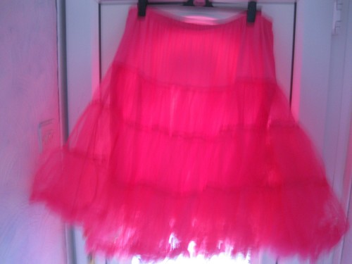 Frilly pink petticoat uk 22 - frilly ,