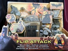 Mattel Batman Begins Flip Attack Play Set Batman Stunt Set Magnetic Figure Boxed