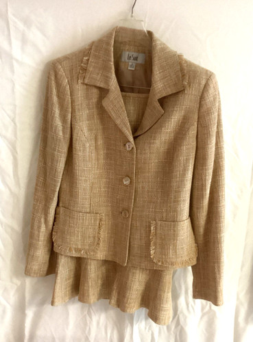 Suite skirt suit size - skirt, 6