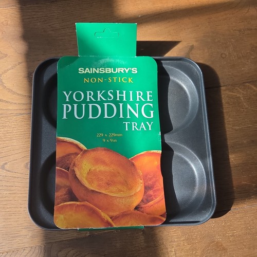 Cup yorkshire pudding - cup, muffin