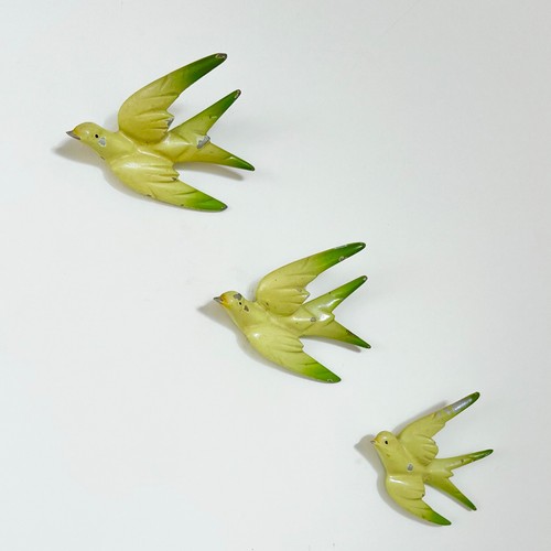 Vintage set flying - 3,
