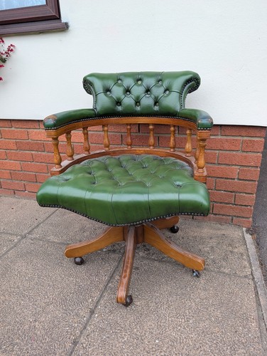 Vintage chesterfield office - vintage,