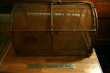 vintage  metal EEL trap / Vintage fishing Ornament  In Good condition