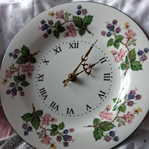 Royal vale wall clock bone - wall,