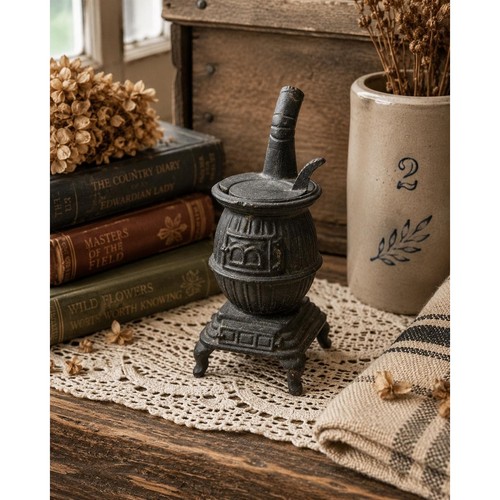 Vintage miniature cast iron - miniature,