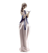 Nao Figure The Sparrow Lady