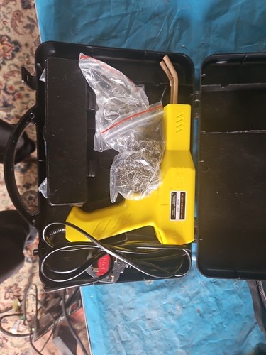 Plastic welding gun and hot - plastic,