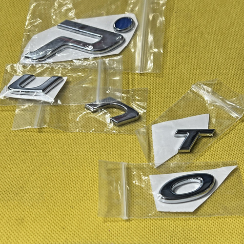 Fiat punto car badge emblem - punto,