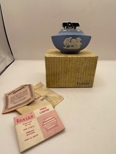 Wedgwood Ronson table lighter