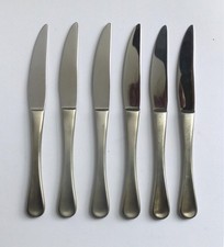 ONEIDA Vintage 'ALVESTON' 6 x DESSERT KNIVES 20cm. Robert Welch Stainless Steel