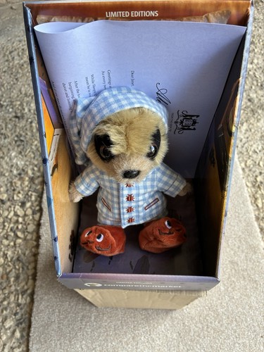 Sleepy oleg meerkat - sleepy,