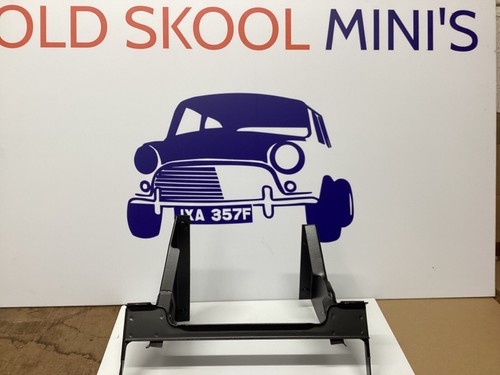 Classic mini clock behind - mini, (3