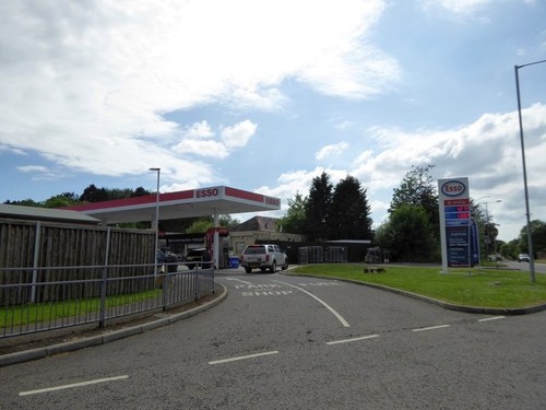 Photo 6x4 esso filling - 6x4, station