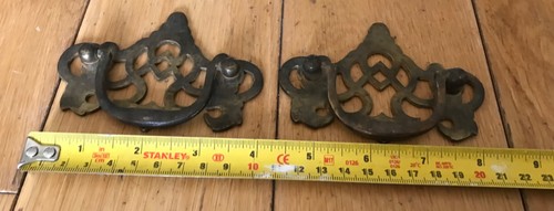 Antique ornate brass - 2x,