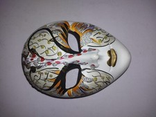 Small Venetian-style