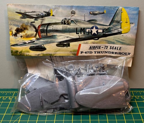 Vintage airfix red - airfix,