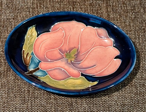 Moorcroft magnolia oval - -,