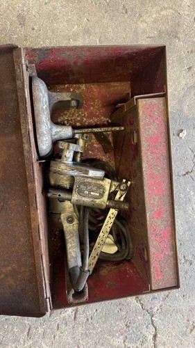 Black and decker valve seat - decker,