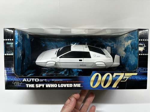 Autoart 75306 007 bond lotus - autoart,