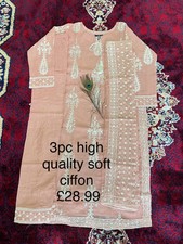 Women's Clothes Bundle Sizes