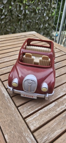 Sylvanian families red - red, car