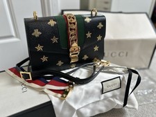 GUCCI Textured Calfskin Bee Star Print  Sylvie Shoulder Bag Black