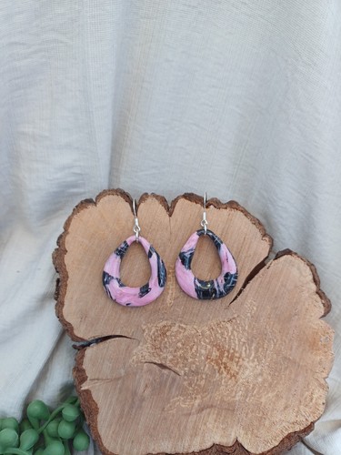 Black and pink marble effect - black,