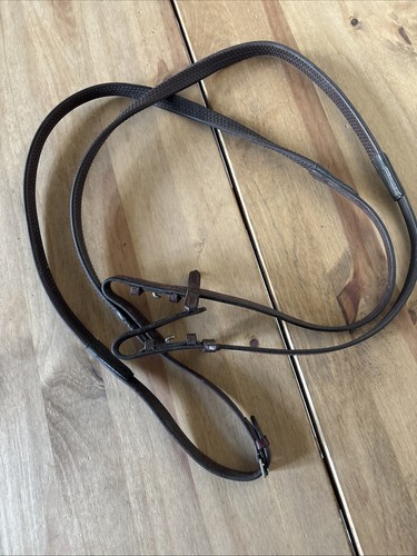 Full brown rubber - brown, reins