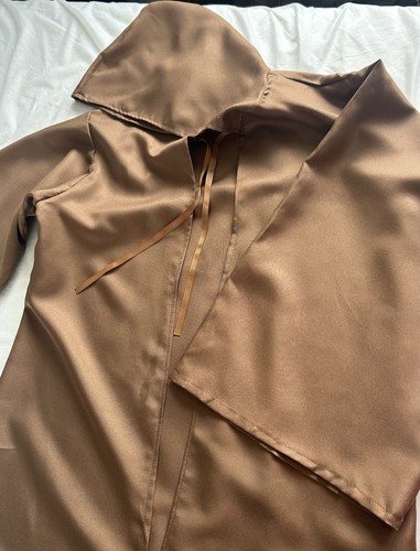 Brown adult size preloved - brown, l
