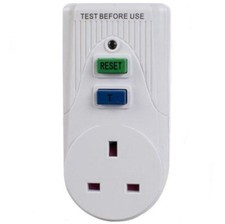 DAEWOO PLUG IN 13A RCD CIRCUIT