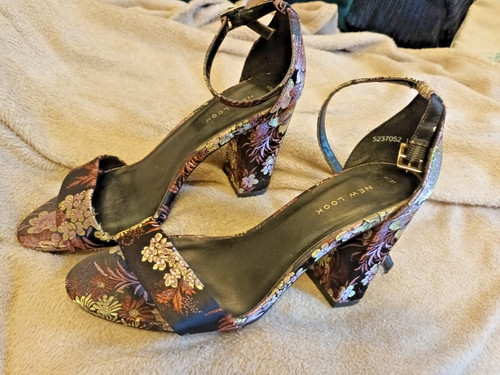 New look oriental floral satin - look,