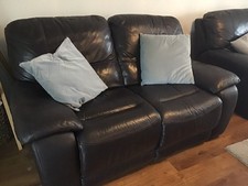 1x 3 seater brown leather sofa and 1x 2 seater leather sofa, both recliners