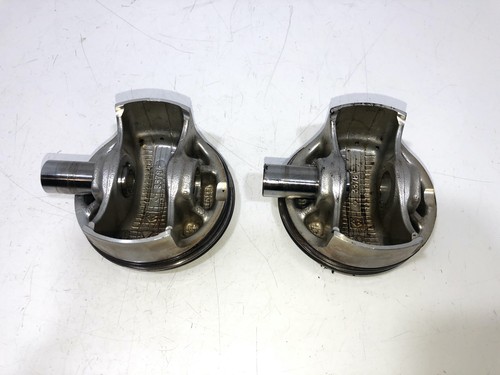 Engine pistons triumph - triumph, street