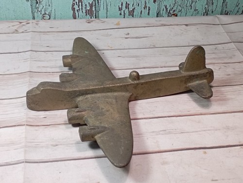 Ww2 airplane recognition model - airplane,
